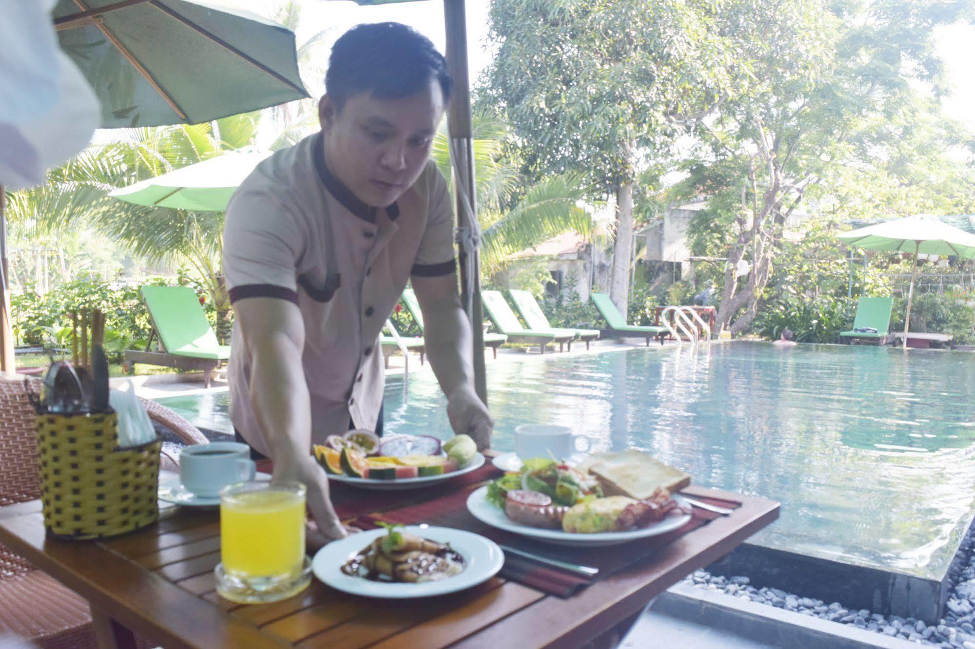 Hoi An Osaka Riverside Villa & Spa Exterior photo